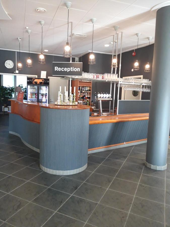 Hotelli Kaustinen Buitenkant foto
