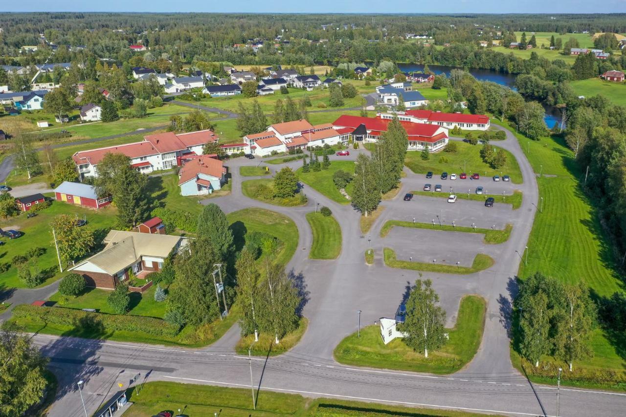 Hotelli Kaustinen Buitenkant foto