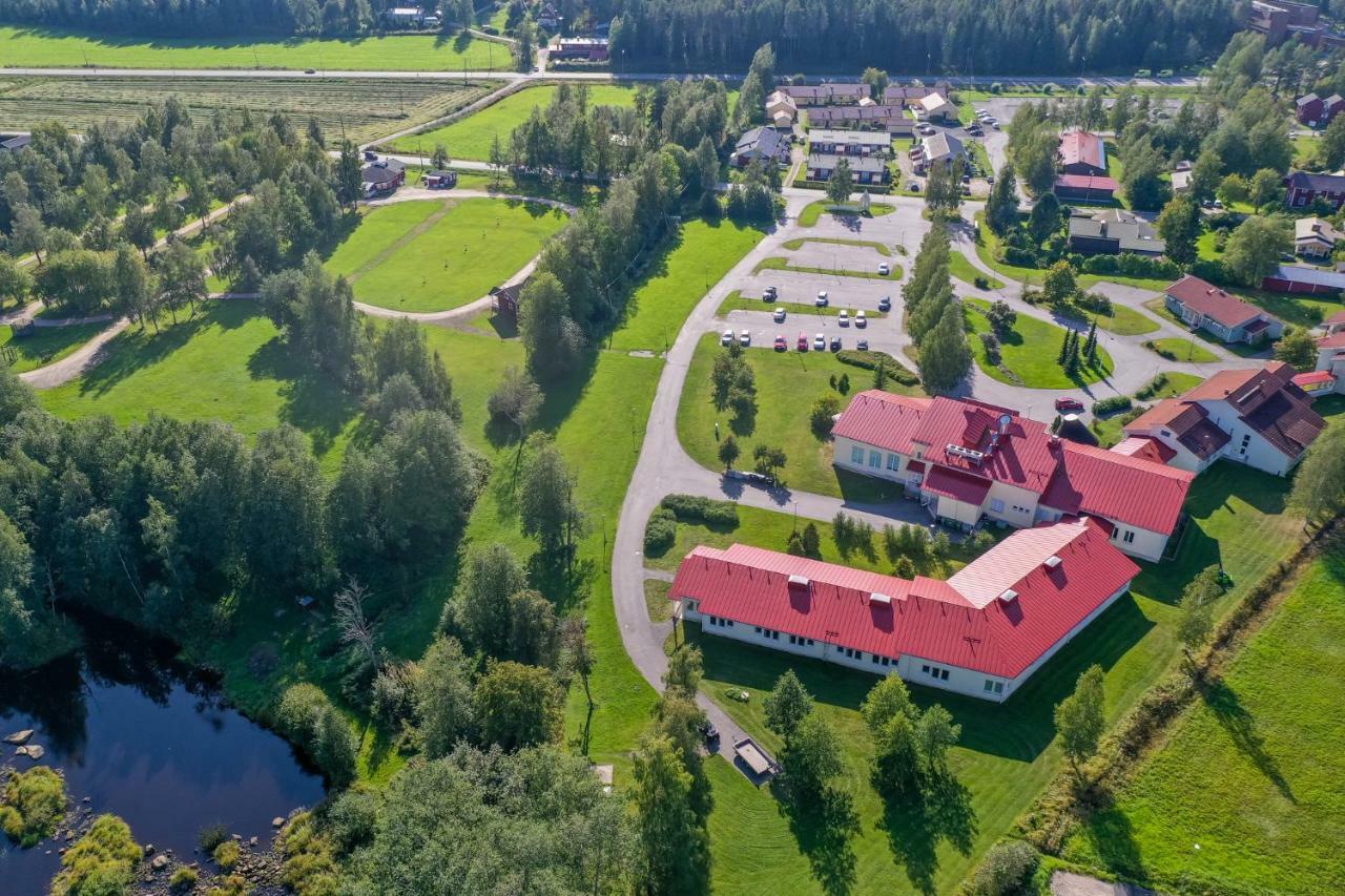Hotelli Kaustinen Buitenkant foto